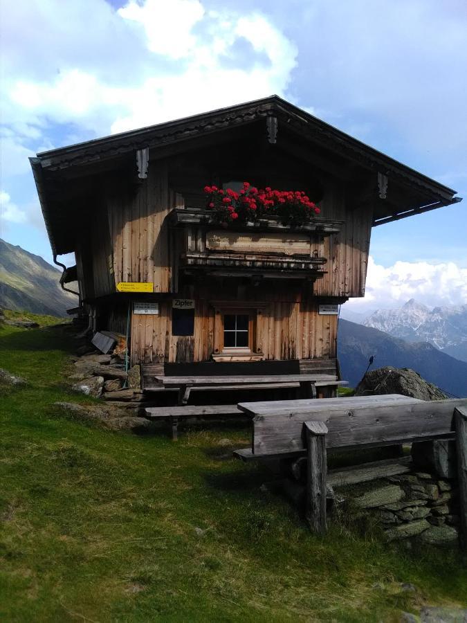 Ferienwohnung Felix-Adults Only Neustift im Stubaital Bagian luar foto