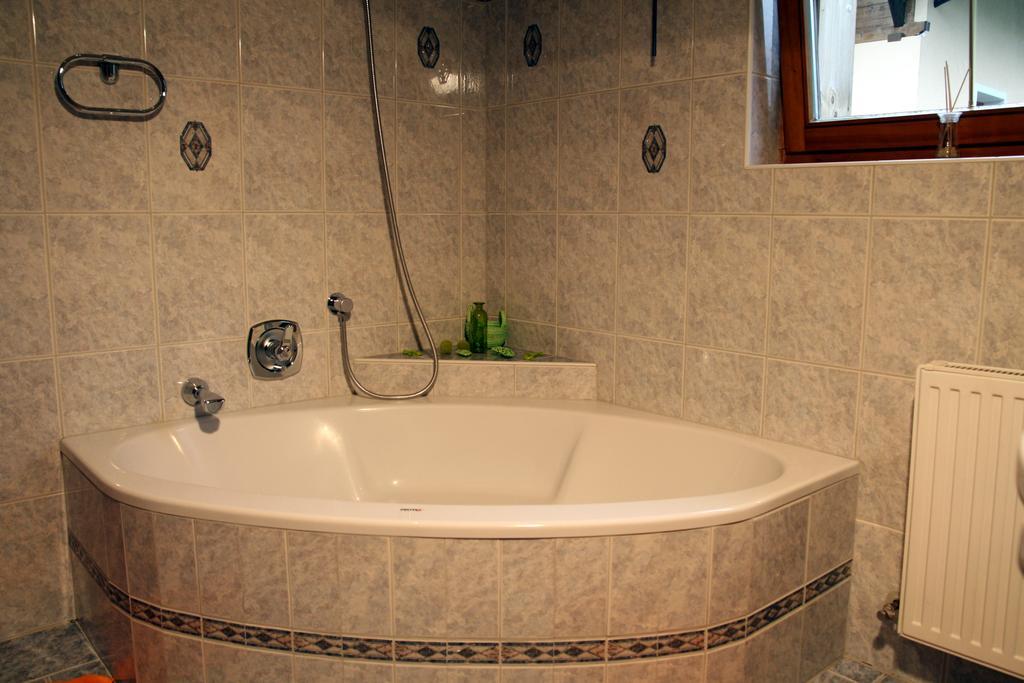 Ferienwohnung Felix-Adults Only Neustift im Stubaital Bagian luar foto